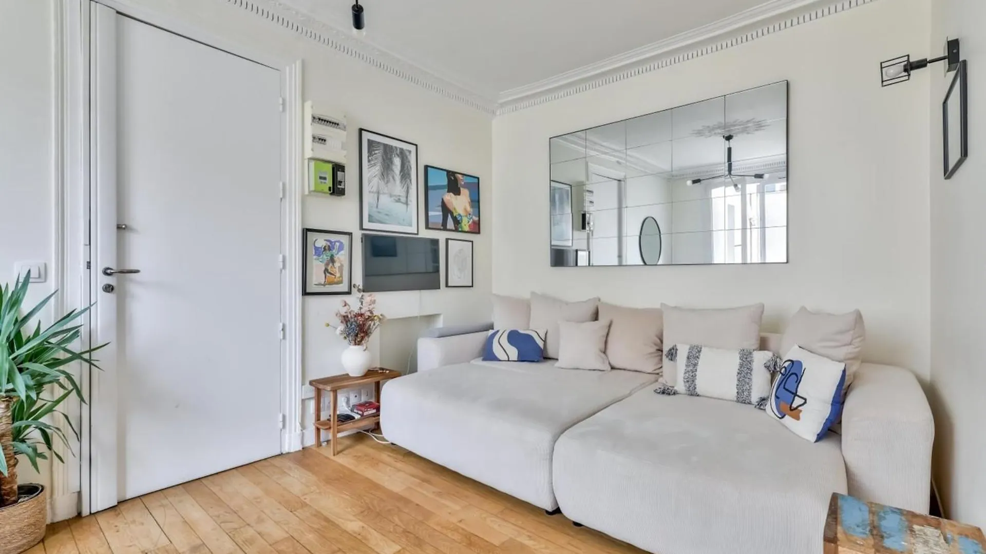 Apartment Near Grands Boulevards باريس 0*,  فرنسا