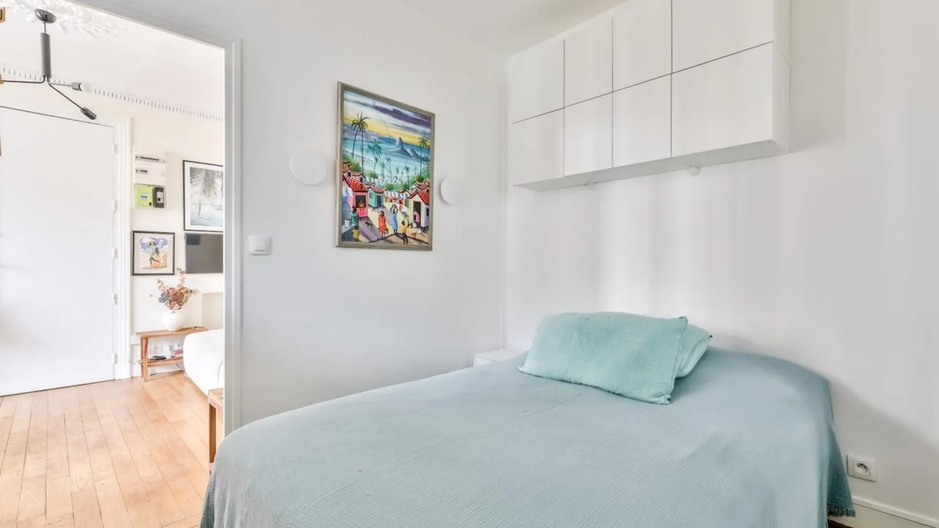 Apartment Near Grands Boulevards Paris